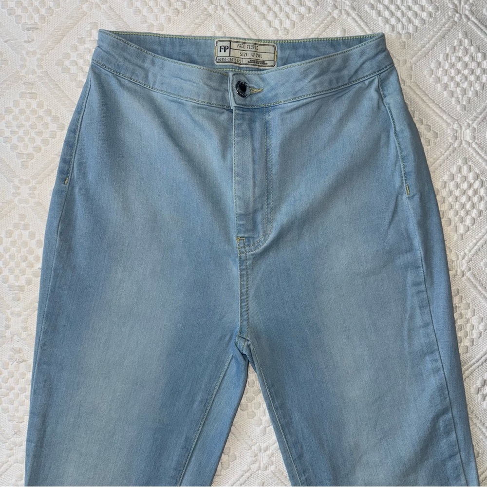 Free People Just Float on Flare Bellbottom Jeans, light blue, size 26 long - Picture 8 of 12